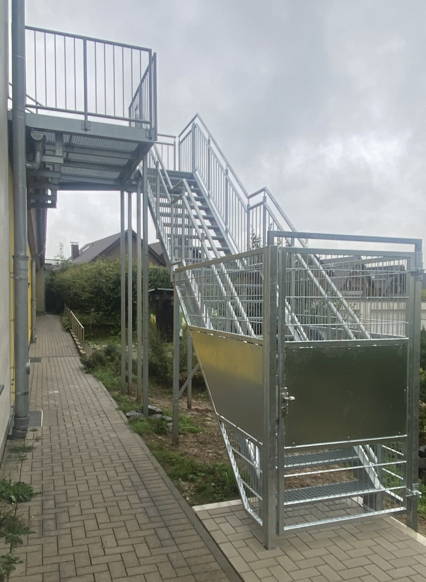 verzinkte Stahltreppe